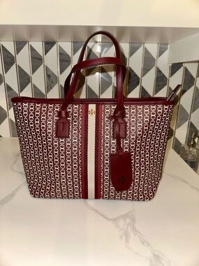 NWOT Tory Burch Small Gemini Link Tote in Burgundy and Cream